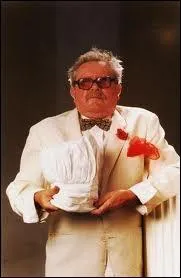 This emblematic pupil of the class probably had a slight penchant for the bottle... Who was he?