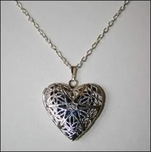 I adorn the necks of :