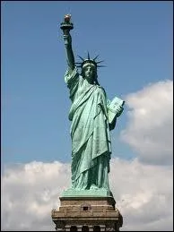 Which city does not have a Statue of Liberty ?
