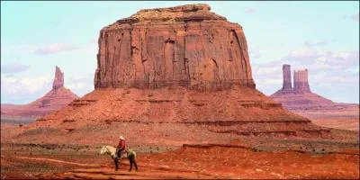 Give me synonyms of humid :