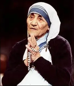 She founded the Missionaries of Charity , a Roman Catholic religious congregation which runs hospices and homes for people with HIV / AIDS , leprosy and tuberculosis; soup kitchens; etc.