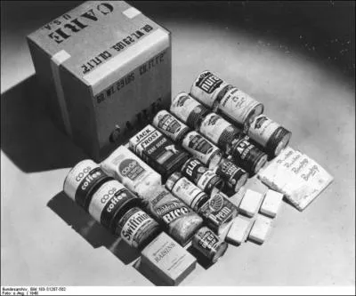 Which U. S. President announced the creation of the UN World Food Program in April, 1961?