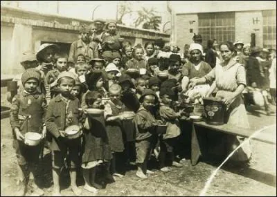 How did the movie industry help the European Relief Council fight hunger after World War One?