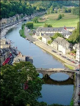 Dinan is a fortified town and sub-prefecture of the Cotes-d'Armor department. The river that runs through it joins the English Channel between Dinard and Saint-Malo. What's its name?