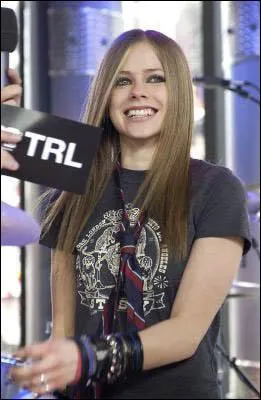 Who is this beautiful singer?