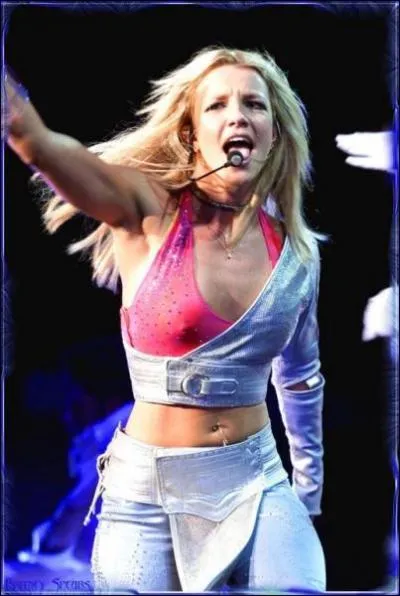 Who is this beautiful singer?