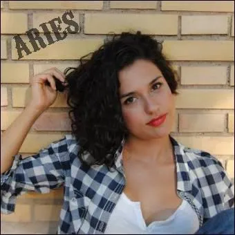 What is the name of the actress who plays Nata, Ludmila's best friend?