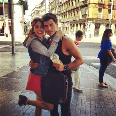 What is the name of the new actor who plays Diego in Violetta 2?
