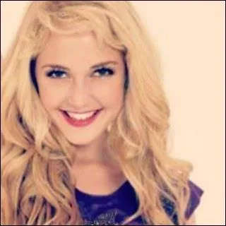 When was Mercedes Lambre born?