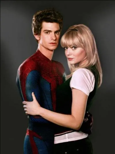 What is the name of Peter Parker's girlfriend (The Amazing SpiderMan)?