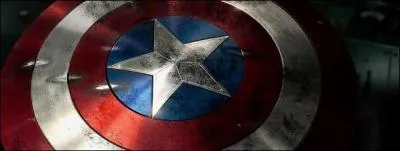 Which actor plays Steve Rogers (Captain America) and Johnny (Fantastic 4)?