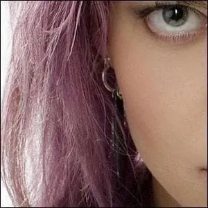 Who is this elegant pink-haired lady?