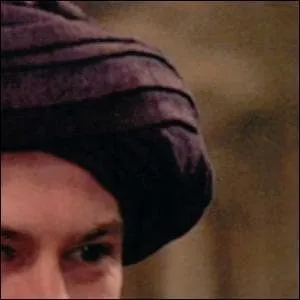 The scoop of this quiz: I'm bald! But who am I?