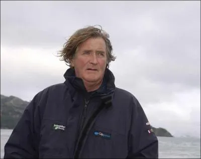 Who is this Breton sailor, journalist and radio personality who made the Grosses tetes on RTL such a success?