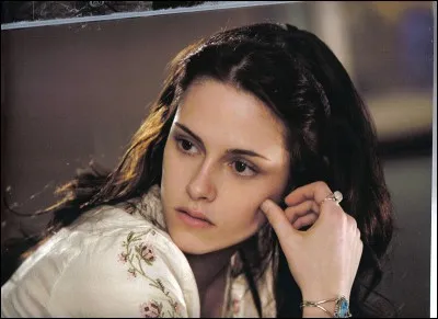 What is the first prey that Bella hunts? (The very first, mind you! )