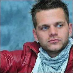 What is Keen'V's unmentionable song? And what type of dance?