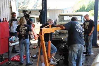 Which of these people are NOT in Heidi's family and in the film  Making Over Molly ?