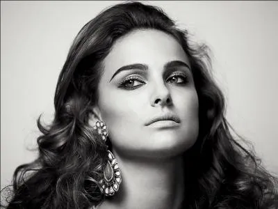 Keira Knightley or Natalie Portman?