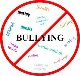 How many people out of 10 tell their parents/guardians about cyber bullying?