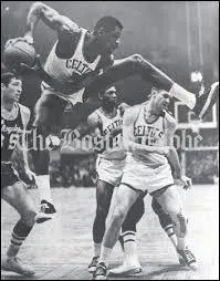 How many rebounds per game did Bill Russell average during his career?