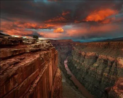 This landscape is beautiful, isn't it A bit like me! So find my name, don't be "silly"!