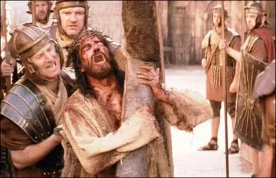 Who played the role of Jesus in the movie  Passion of Christ ?