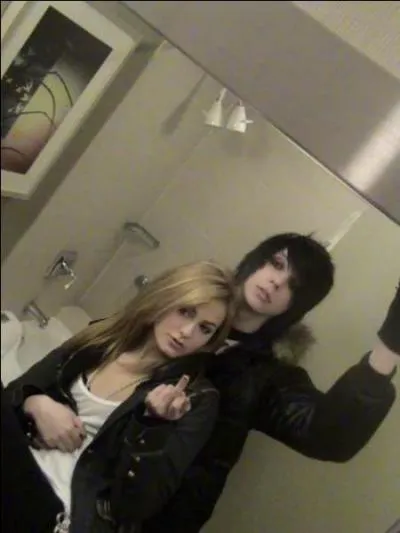 The morticians daughter : i open my lungs dear