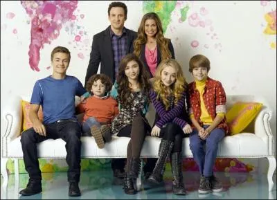 And to round off this quiz, this series hasn't yet aired in France, but was announced at the 2014 Radio Disney Music Awards. What's its name?