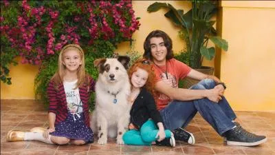 What's the name of this comedy series?