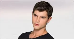 Who is in love with Diego?