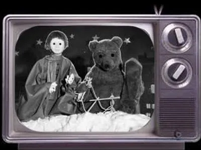 Who was with Nounours on his cloud?