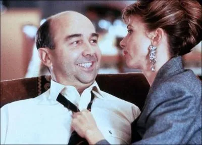 In the film Une epoque formidable , what is Victoria Abril's job?