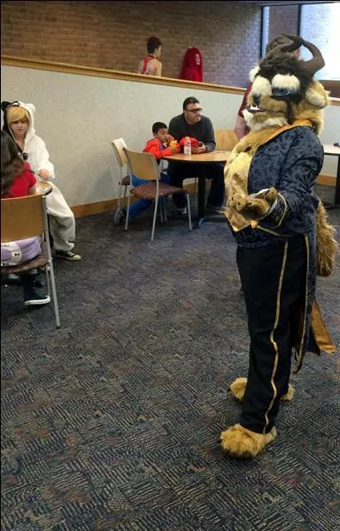 Who is he dressed as?