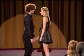 Which student will Paula sing with?