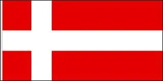 In Denmark - When is it compulsory to drive with your dipped beam headlights ?