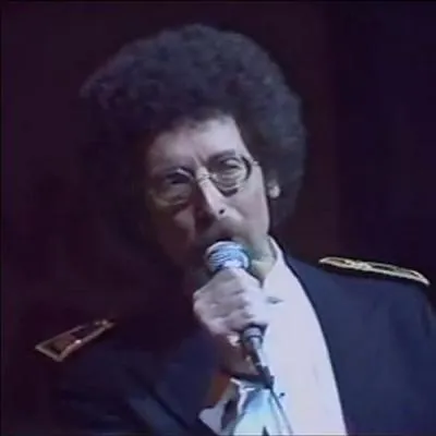 In 1981, Jean Schultheis sings Confidence pour confidence.