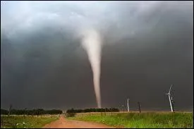True or false: the winds of a tornado can exceed 400 km/h.