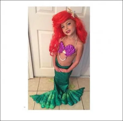 Which princess did this girl dress up as?
