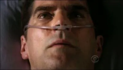 After the bomb attack which he has been subjected to at the end of the 3rd season, what is the risk for Hotch if he doesn't follow the advice of his doctor?