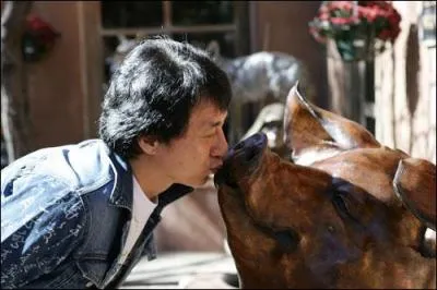 While filming "The Spy Next Door" in New Mexico Jackie fell in love with this pig. She now has pride of place outside the Jackie Chan Film Gallery in Shanghai. What is her name?