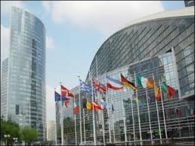 What are the EU institutions?