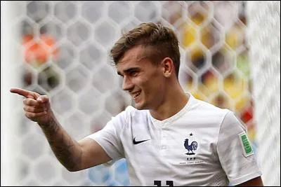 Which is his strongest foot?