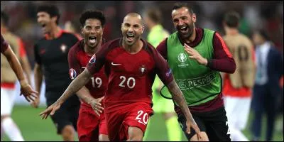 At what point in the match did Portugal manage to win their match against Poland?