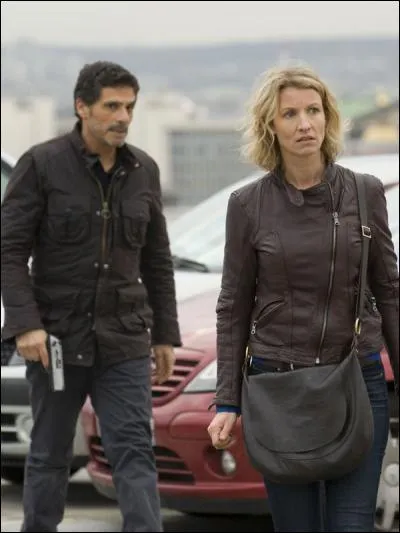 Alice Lambert wakes up from a coma to learn that her husband has been murdered and her daughter kidnapped!