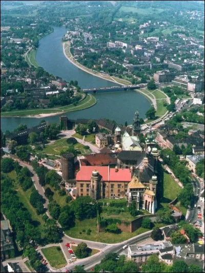 Is the Vistula the longest river in Poland?